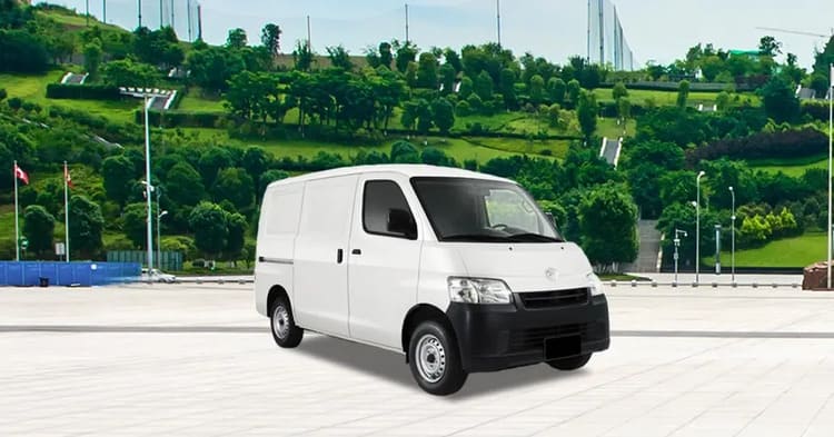 Ini Cicilan Suzuki APV Blind Van, Perbandingan dengan Daihatsu Gran Max